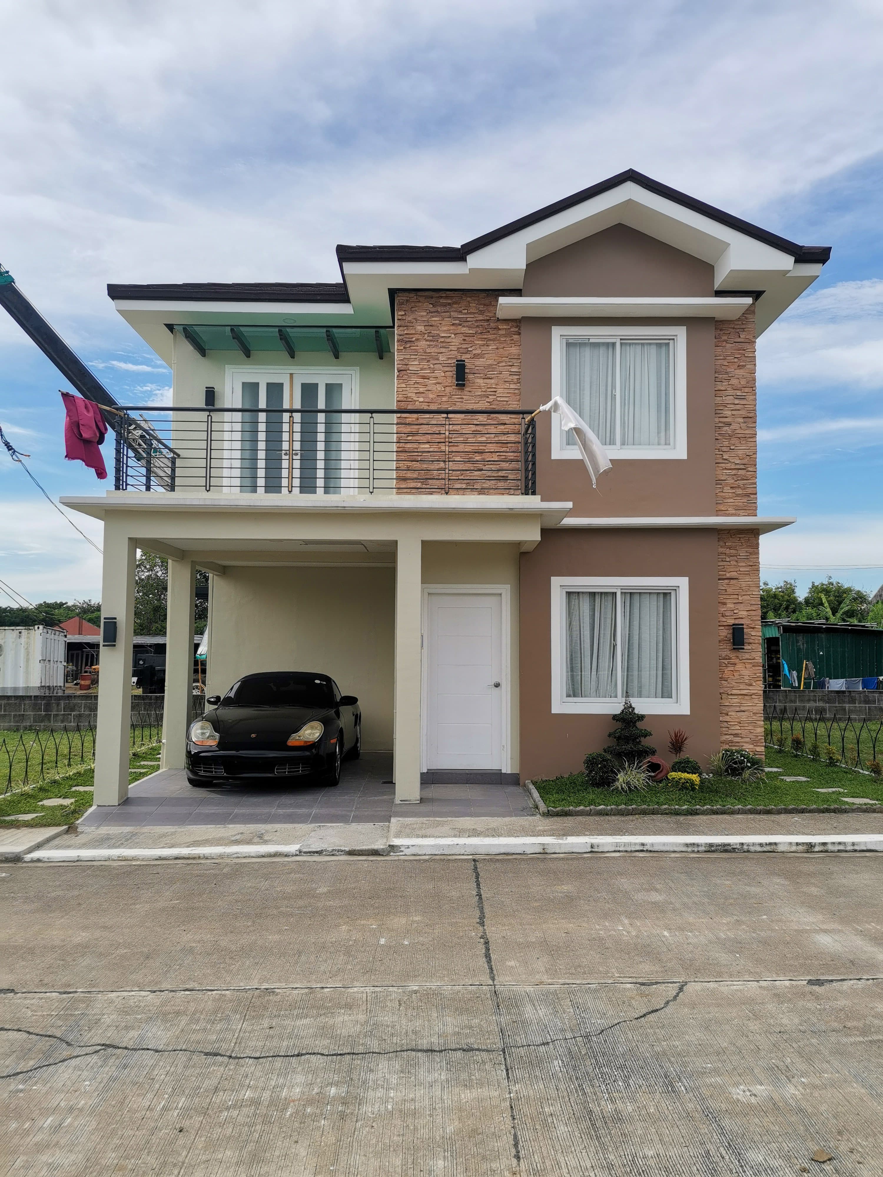 Alona Model at Monde Residences